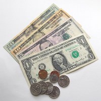 米国の紙幣とコイン